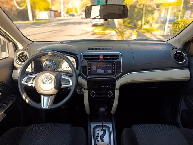 TOYOTA RUSH 1.5 XEI AT - 2022 | 2587