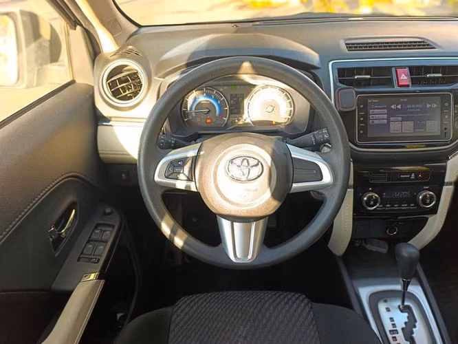 TOYOTA RUSH 1.5 XEI AT - 2022 | 2587
