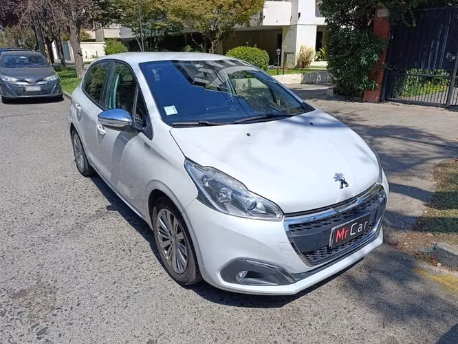PEUGEOT 208 SIGNATURE BLUE - 2020 | 2686