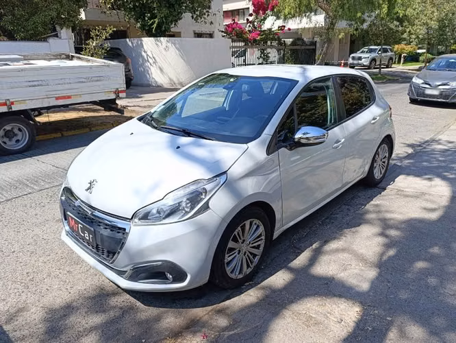PEUGEOT 208 SIGNATURE BLUE - 2020 | 2686