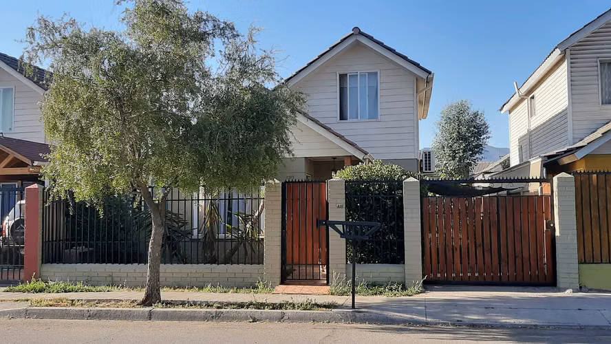 Propiedad a la venta en Chicauma 3ª Etapa Larapinta, Lampa.