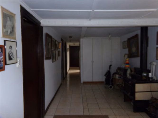 Sitio con casa en venta en centro Talagante