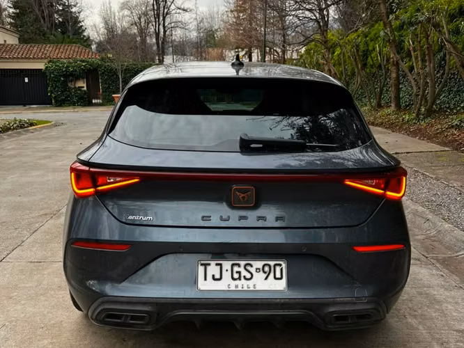 Cupra León 1.4L TSI AT DSG año 2024