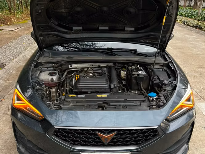 Cupra León 1.4L TSI AT DSG año 2024