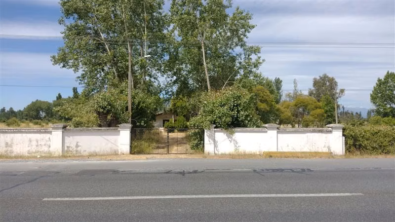 Casa en arriendo de 4 dorm. en Linares