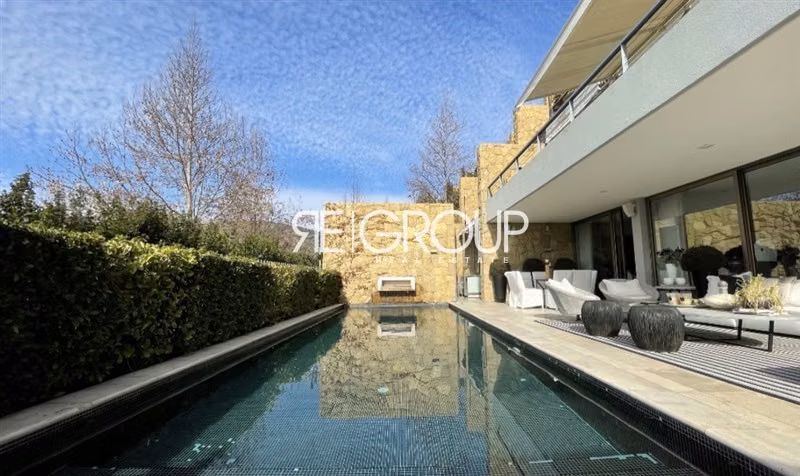 Departamento dúplex, piscina, Santa Anita, Lo Barnechea