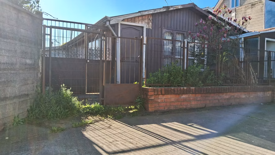 Casa para reparar, Lorenzo Arenas, Concepción
