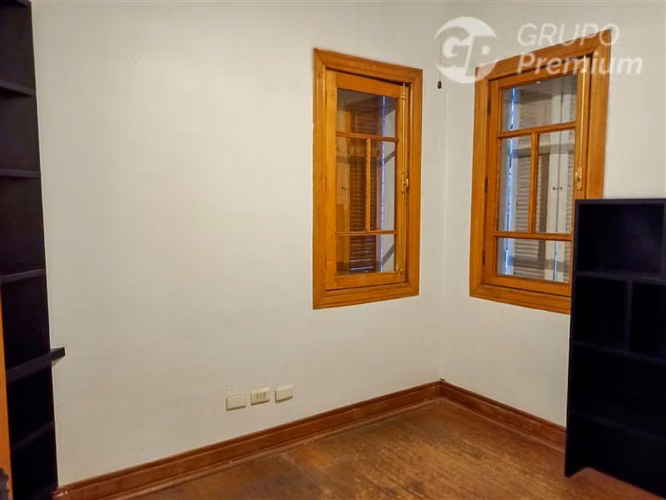 Oficina ejecutiva en Arriendo con gran presencia de mercado.