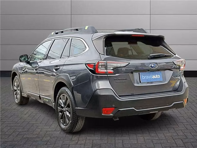 SUBARU OUTBACK 2023