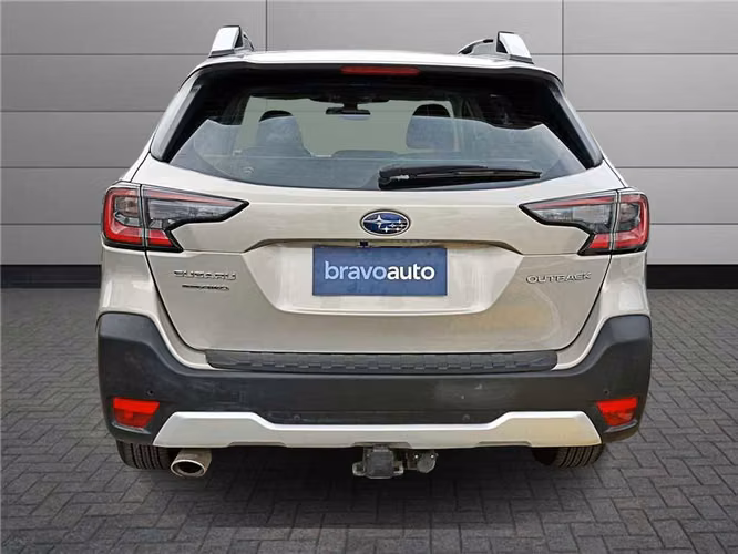 SUBARU OUTBACK 2024