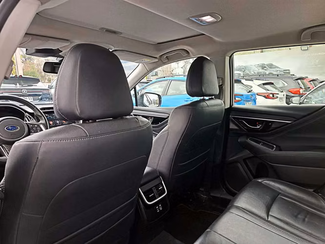 SUBARU OUTBACK 2024