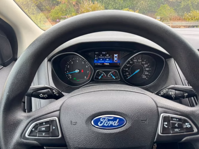 FORD FOCUS SE 2019