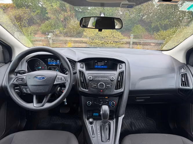 FORD FOCUS SE 2019