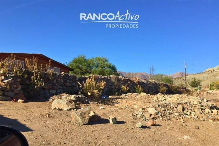 Sitio en La Higuera de 1122 m2 con Agua y Luz