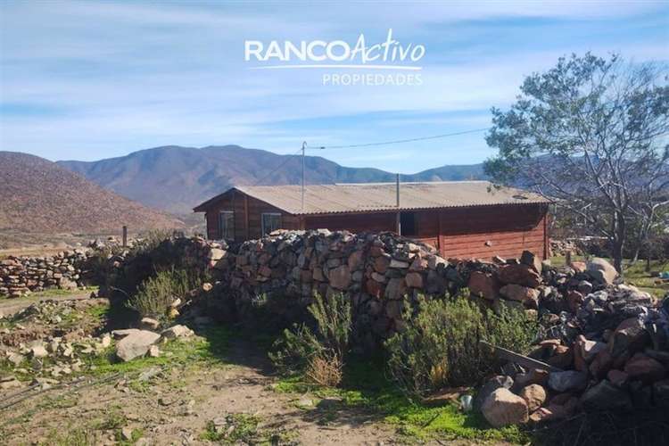 Sitio en La Higuera de 1122 m2 con Agua y Luz