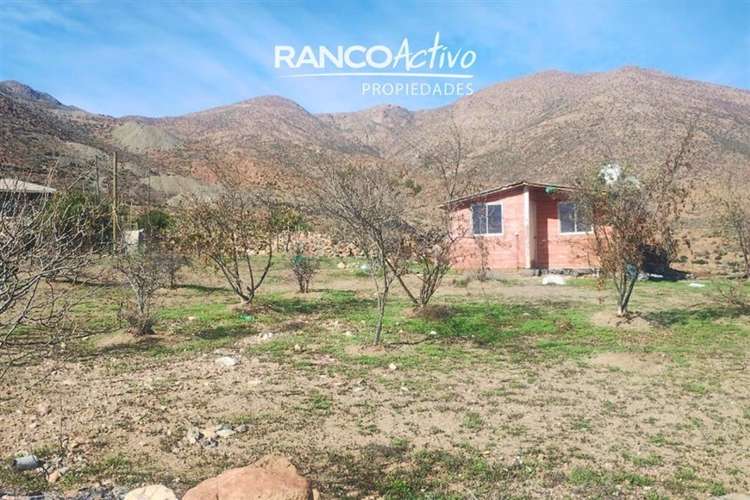 Sitio en La Higuera de 1122 m2 con Agua y Luz