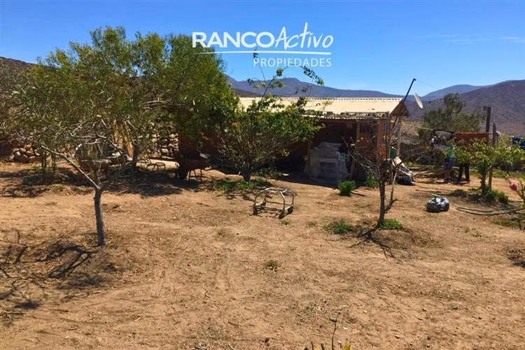 Sitio en La Higuera de 1122 m2 con Agua y Luz