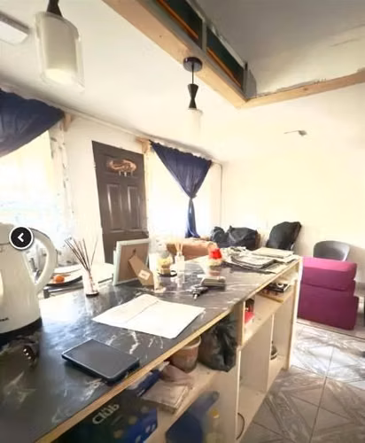 Casa en venta de 2 dorm. en Pudahuel amplio espacio