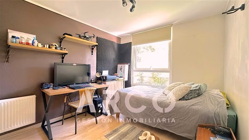 Depto con Patio 113 m2. 3 dorm 2 estacionamientos - Imagen 18