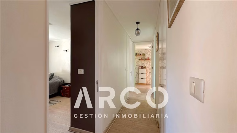Depto con Patio 113 m2. 3 dorm 2 estacionamientos - Imagen 10