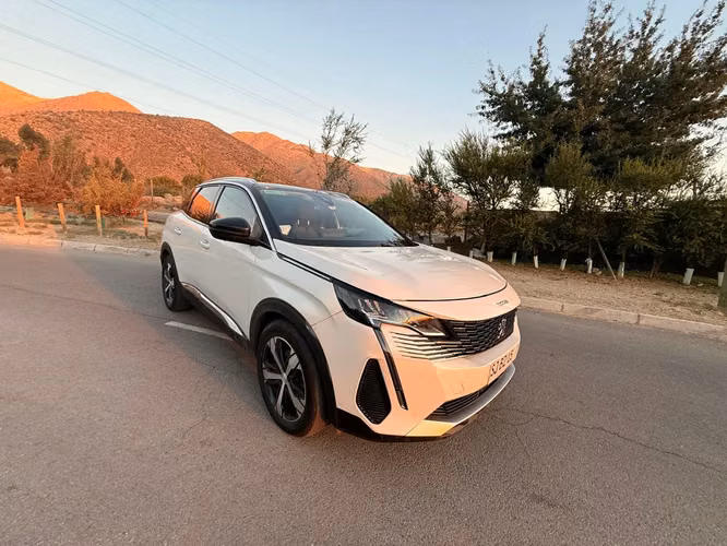PEUGEOT 3008 ALLURE BLUEHDI 