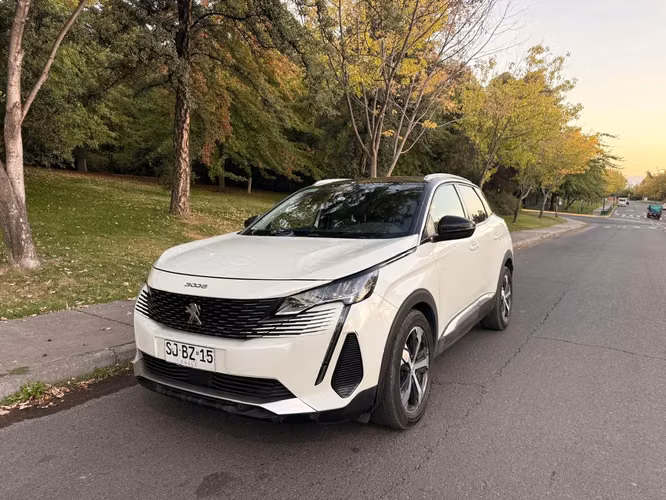 PEUGEOT 3008 ALLURE BLUEHDI 