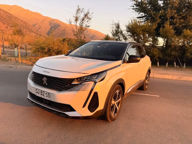 PEUGEOT 3008 ALLURE BLUEHDI 
