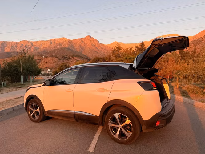 PEUGEOT 3008 ALLURE BLUEHDI 