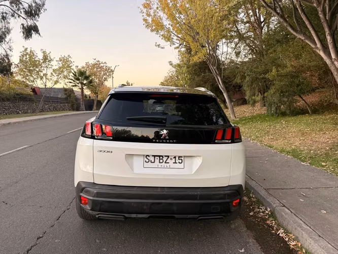 PEUGEOT 3008 ALLURE BLUEHDI 