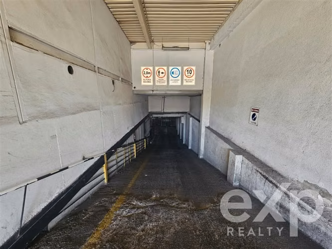 Conjunto de Oficinas con Bodega en arriendo en Santiago
