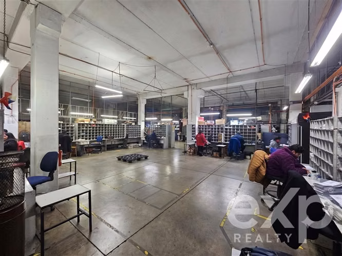 Conjunto de Oficinas con Bodega en arriendo en Santiago