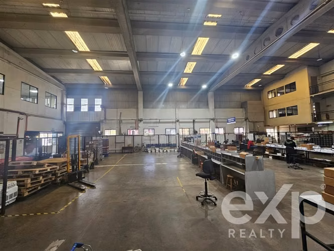 Conjunto de Oficinas con Bodega en arriendo en Santiago