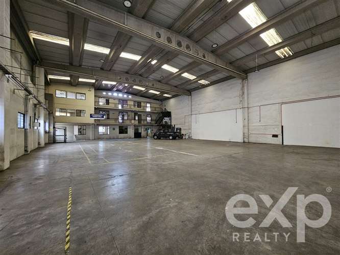 Conjunto de Oficinas con Bodega en arriendo en Santiago