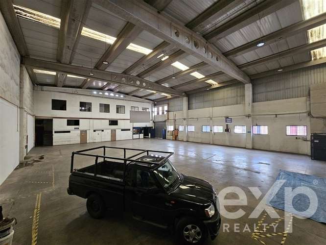 Conjunto de Oficinas con Bodega en arriendo en Santiago