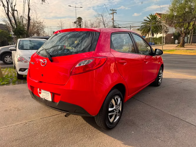 MAZDA 2 SPORT 1.5 MEC SOLO 100.000 KM VER EN LAS CONDES 2015