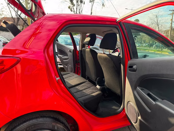 MAZDA 2 SPORT 1.5 MEC SOLO 100.000 KM VER EN LAS CONDES 2015