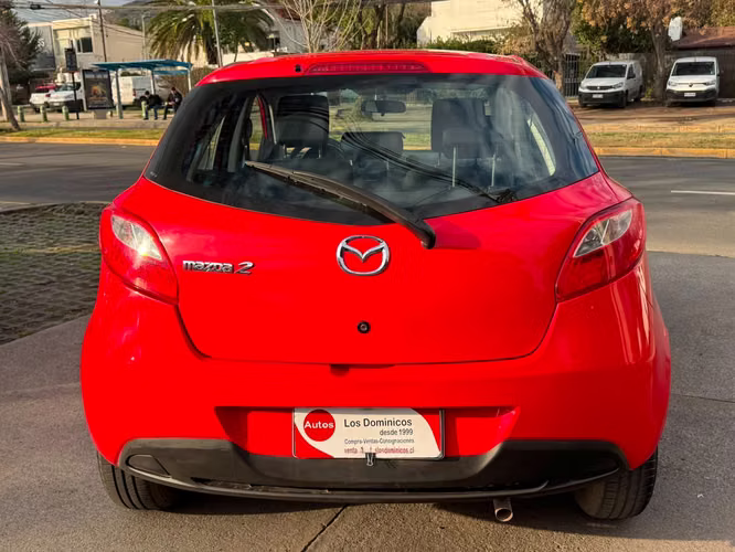 MAZDA 2 SPORT 1.5 MEC SOLO 100.000 KM VER EN LAS CONDES 2015