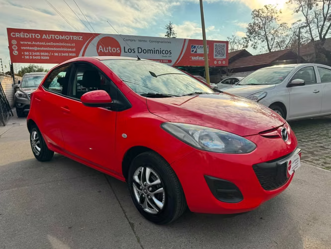 MAZDA 2 SPORT 1.5 MEC SOLO 100.000 KM VER EN LAS CONDES 2015