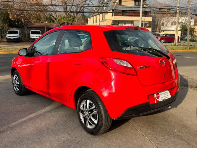 MAZDA 2 SPORT 1.5 MEC SOLO 100.000 KM VER EN LAS CONDES 2015