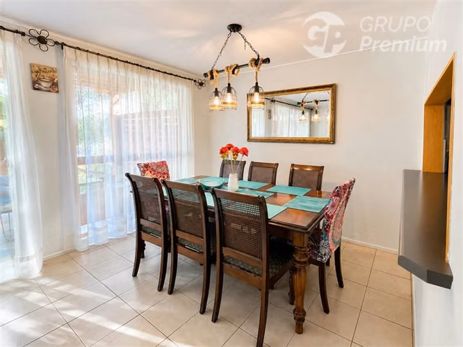 Amplia casa en venta en condominio de 5 dorm, 4 baños Pucón - Imagen 3