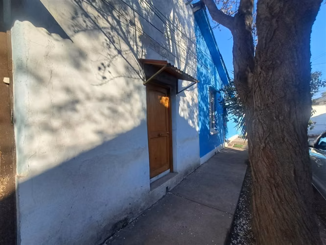 Casa en venta de 4 dorm. en Santiago