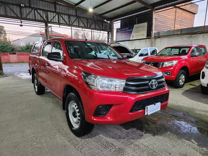 TOYOTA HILUX 4X4 FULL EQUIPO, RECIBO VEHICULOS - Imagen 4