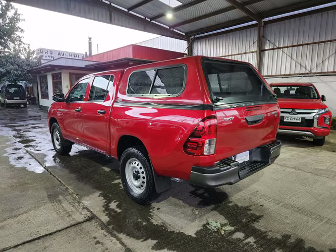TOYOTA HILUX 4X4 FULL EQUIPO, RECIBO VEHICULOS - Imagen 10