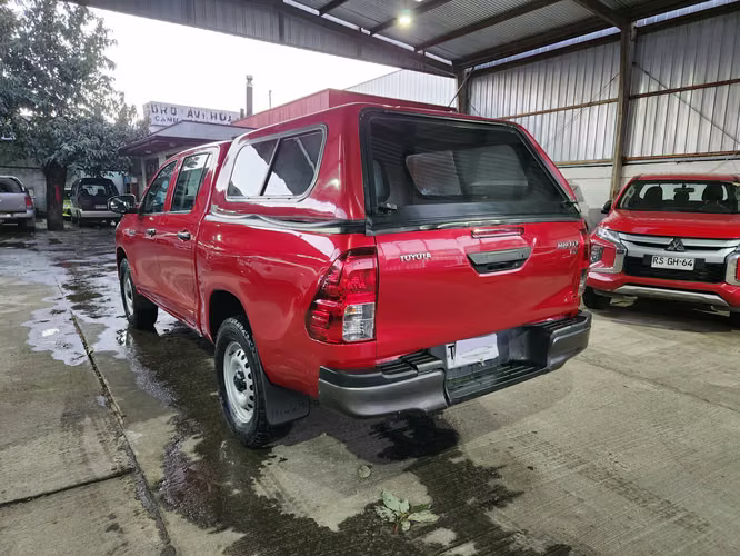 TOYOTA HILUX 4X4 FULL EQUIPO, RECIBO VEHICULOS - Imagen 11