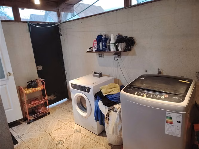 Casa en venta de 4 dorm. en Huechuraba