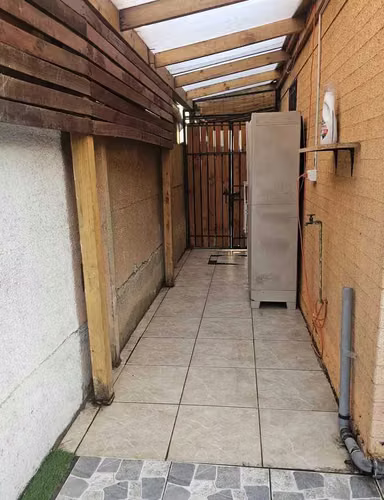 Casa Moderna con Amplio Jardín (178434)