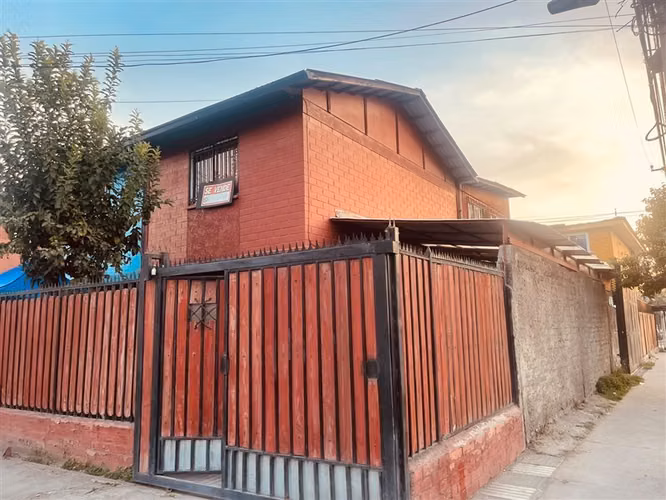 HERMOSA CASA EN VENTA 3 DORMITORIOS SAN BERNARDO - Imagen 2