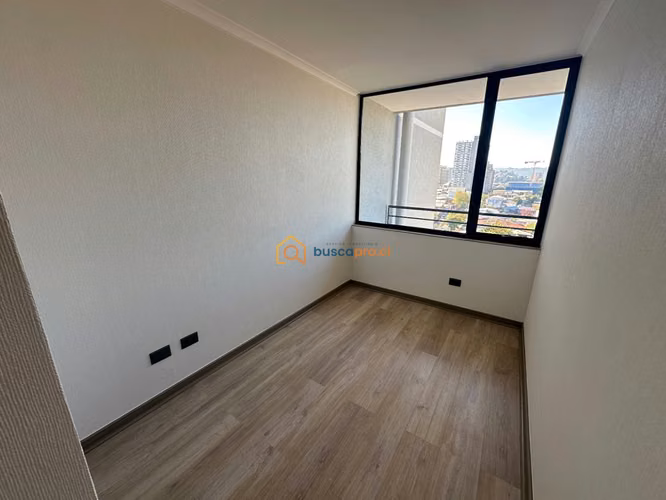 Departamento en arriendo c/ estacionamiento en Centro de Concepción