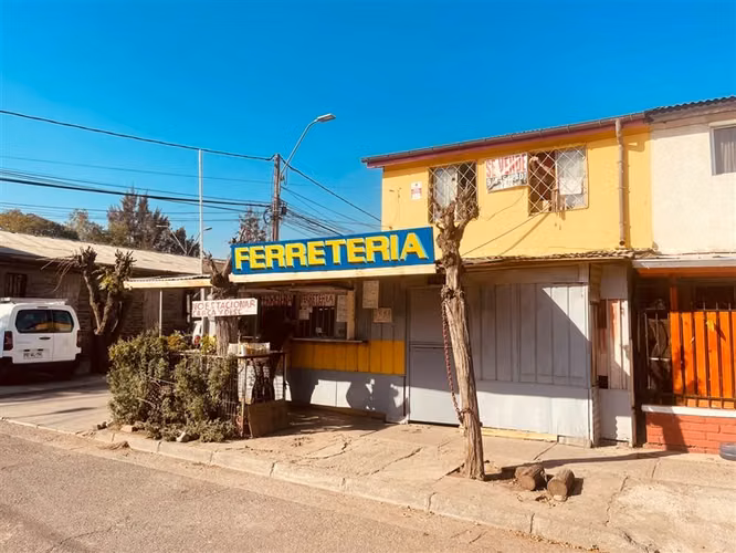 Hermosa Casa de 3 dormitorios con local comercial La Cistern