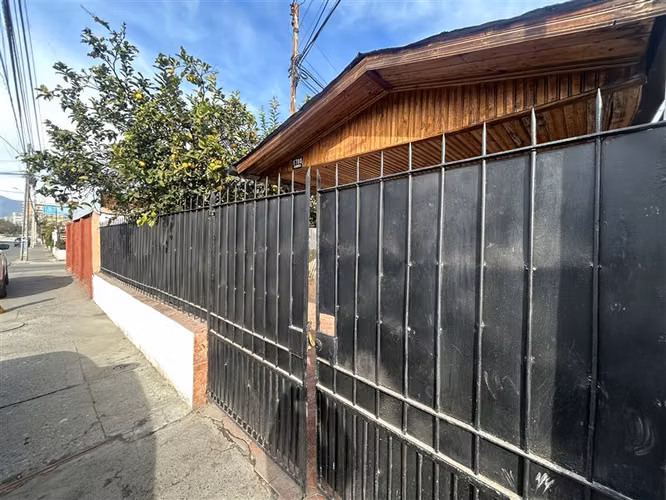 Casa en venta de 3 dorm. en Pedro Aguirre Cerda
